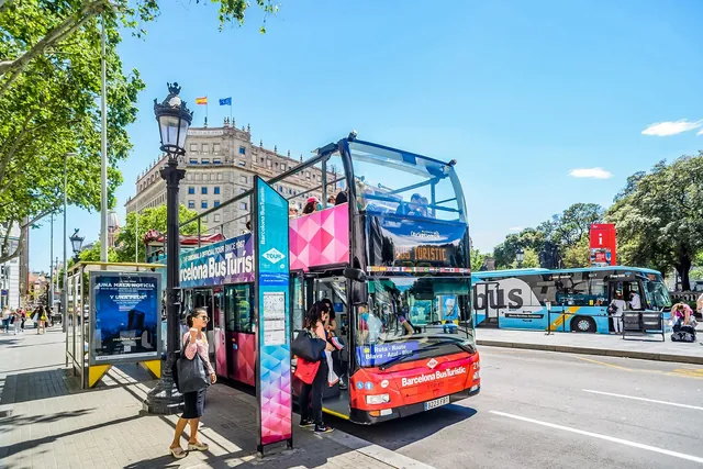 Barcelona: City Sightseeing Hop-On Hop-Off Bus Tour — hop-on hop-off Barcelona
