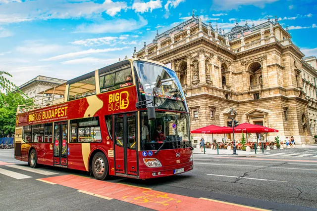 Budapest: Big Bus Hop-On Hop-Off Tour by Open-top Bus — hop-on hop-off Budapest