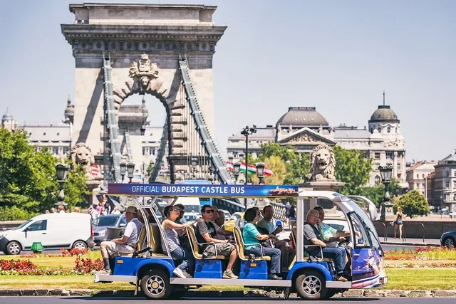 Budapest: Official Buda Castle Electric Hop-On Hop-Off Bus — hop-on hop-off Budapest