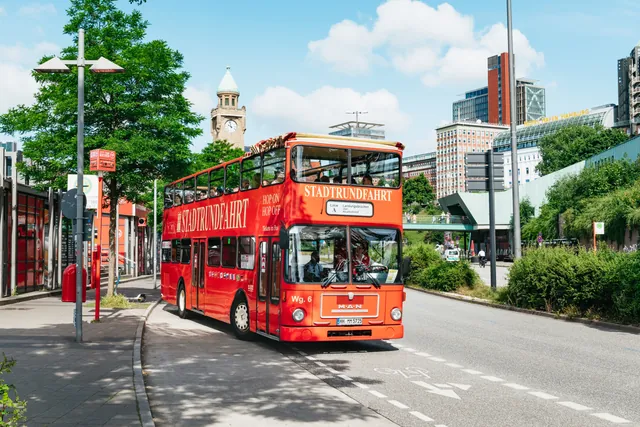 Hamburg: Hop-On Hop-Off Bus with Harbor Cruise — hop-on hop-off Hamburg