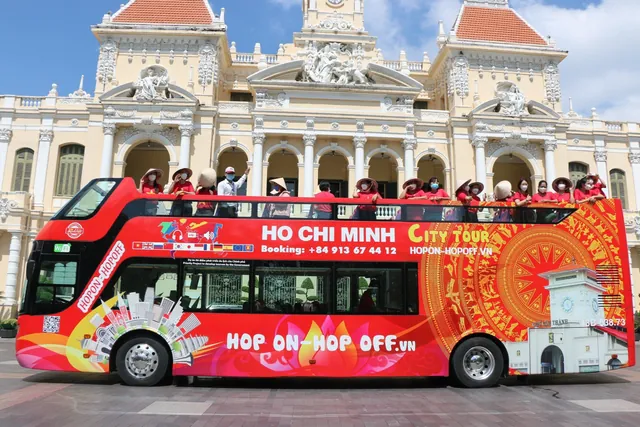 Ho Chi Minh City: 4 Hour Hop-on Hop-off Bus Tour — hop-on hop-off Ho Chi Minh City
