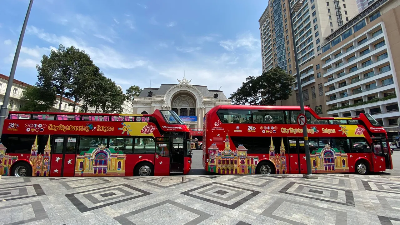 Hop-on hop-off bus tour in Ho Chi Minh City passing the Notre-Dame Cathedral Basilica