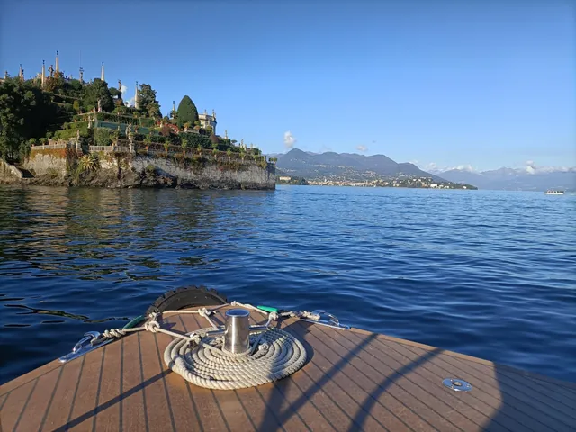 Visit Isole Borromee: Hop-on Hop-off Tour to Isola Bella — hop-on hop-off Lake Maggiore
