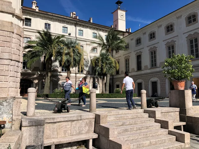 From Stresa: 2 Borromean Islands Hop-on Hop-off Boat Tour — hop-on hop-off Lake Maggiore