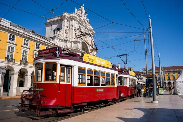 Lisbon: 72/96-Hour Hop-On Hop-Off Bus, Tram & Boat Ticket — hop-on hop-off Lisbon
