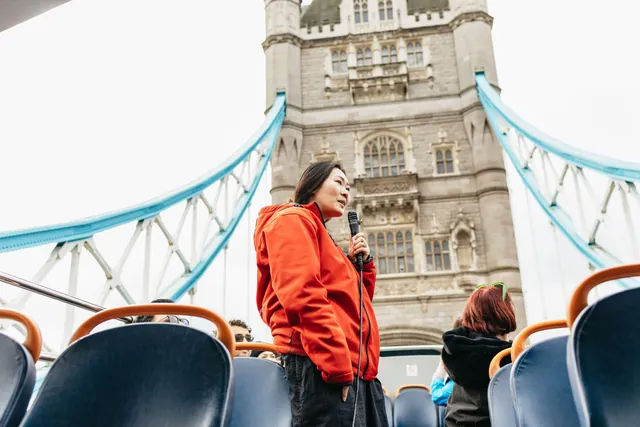 London: Golden Tours Gray Line Hop-on Hop-off Bus Tour — hop-on hop-off London