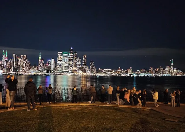 New York City Night Views - A panoramic hop-on-hop-off tour — hop-on hop-off New York