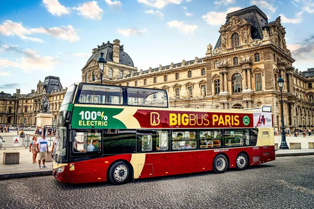 Paris: Big Bus Hop-on Hop-off Tour and Seine River Cruise — hop-on hop-off Paris