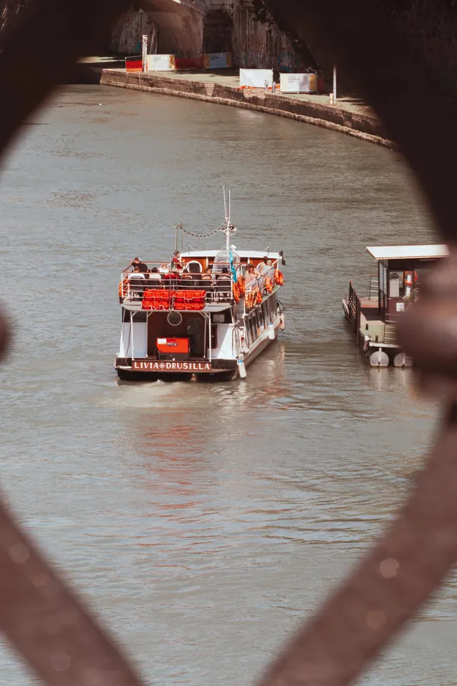 Rome: Tiber River Hop-On Hop-Off Boat Tour Ticket — hop-on hop-off Rome